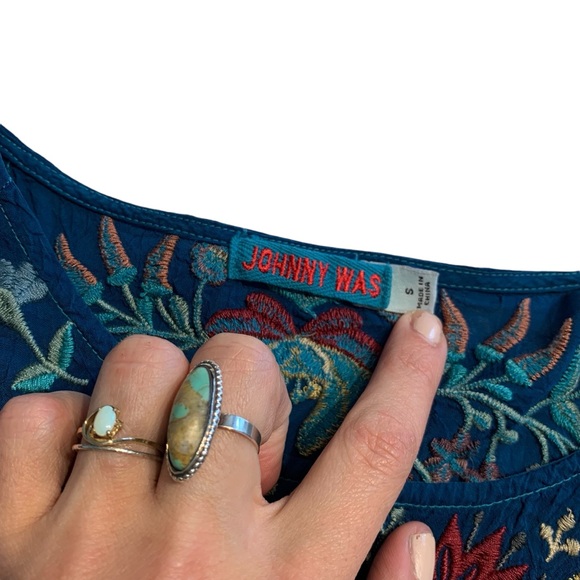 JOHNNY WAS | C28221-9 Heavily Embroidered Cupra Rayon Floral Tunic Top - Picture 5 of 10